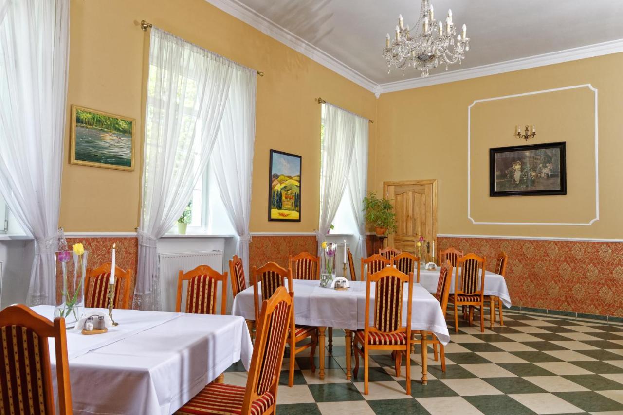 Palac Pensjonat Ptaszynka Gryfice Exteriér fotografie
